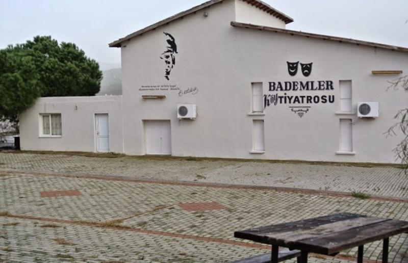 Hobbithousebademler Bed and Breakfast Urla Esterno foto