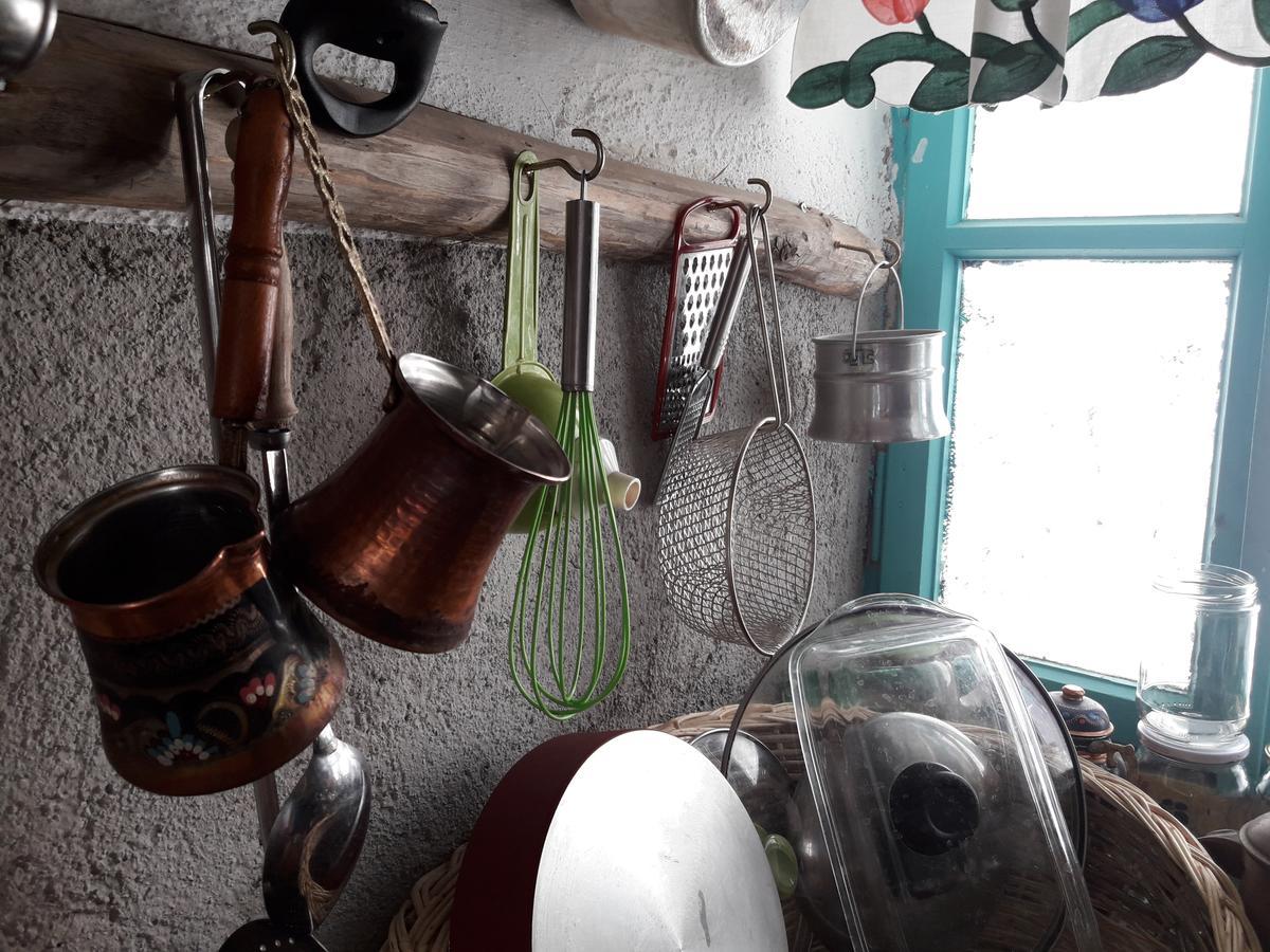 Hobbithousebademler Bed and Breakfast Urla Esterno foto